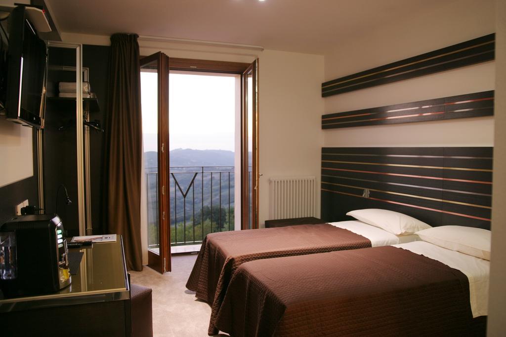 Albergo Diffuso - Il Poggetto Tra Urbino & San Marino Exterior photo